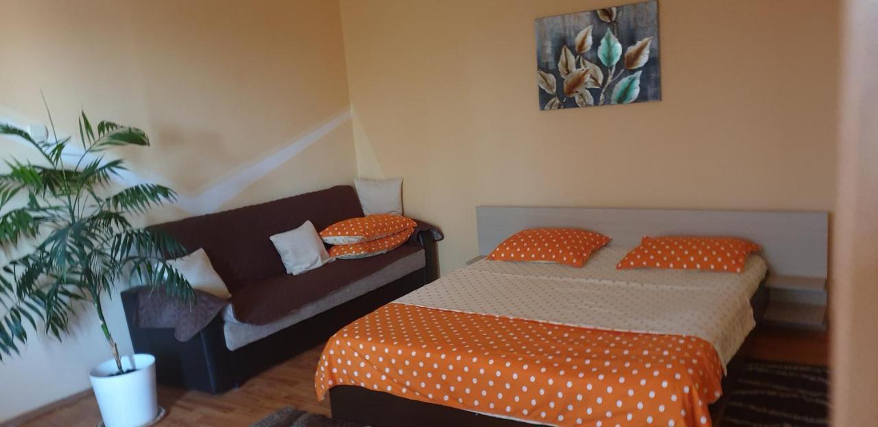 Casa Maia Hotel Turda Buitenkant foto